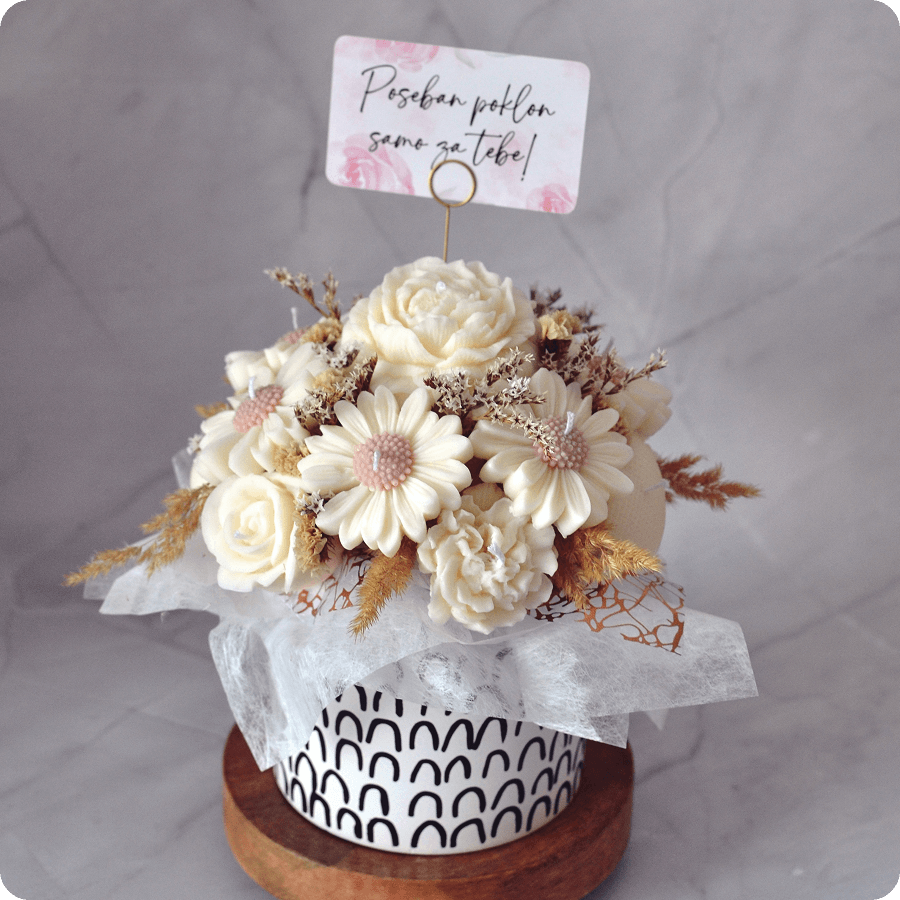 aranžman u keramičkoj tegli